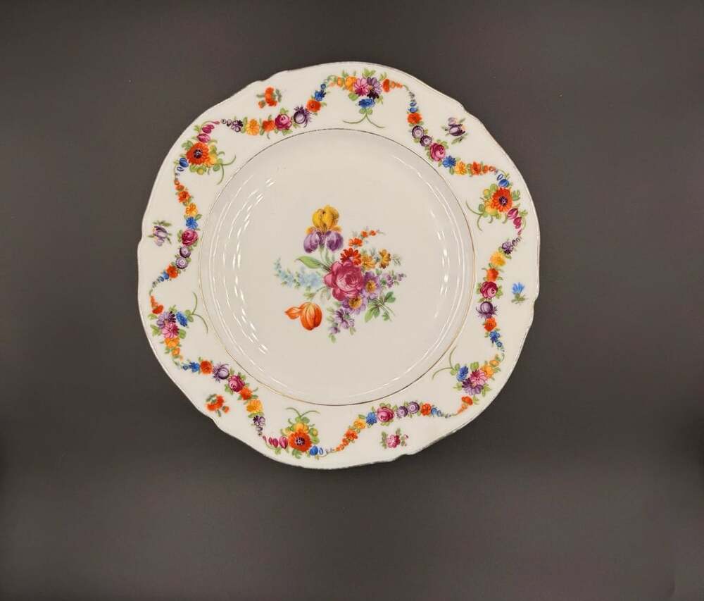 Epiag Czechoslovakia Porcelain Floral Garland Bouquet Gold Trim Salad Plate